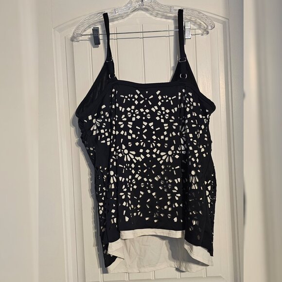 Roaman's Swim Women's Plus Swim Top - Picture 2 of 3